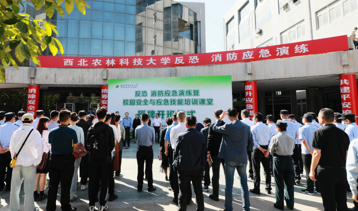 479253bd558d4fd38df476d95cc350b1.jpg 3活动现场.jpg